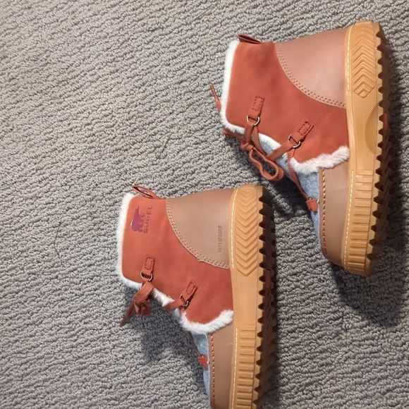 Sorel Ona Ave Alpine Boots - Picture 3 of 6